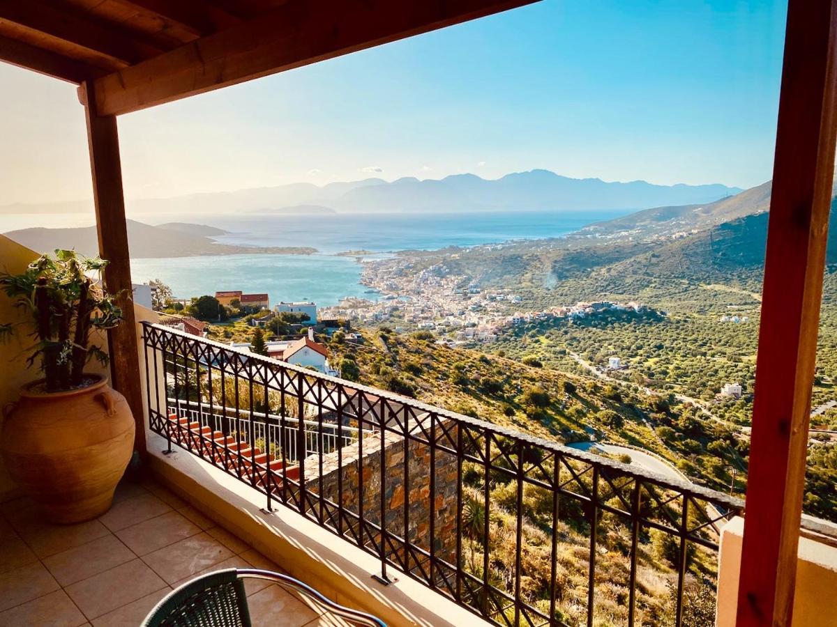 Villa Oleander Элунда Экстерьер фото