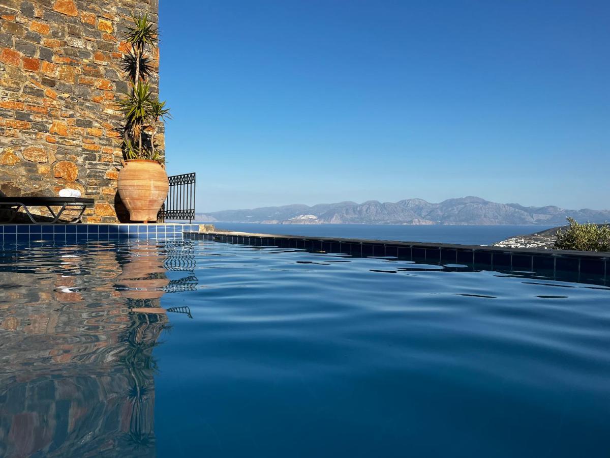 Villa Oleander Элунда Экстерьер фото